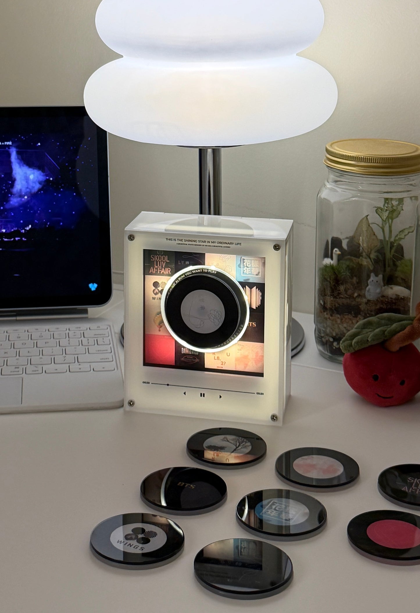 Reproductor de Vinilo Magnético de BTS